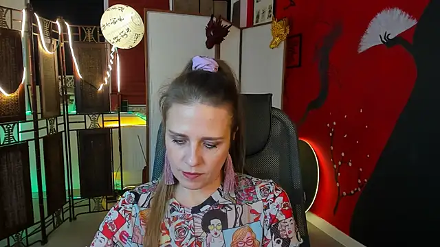 Snapshot of EmiliaBedy chatting on March 20, 12:11 pm EmiliaBedy online show from March 20, 12:11 pm