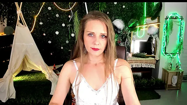 EmiliaBedy online show from June 21, 9:04 am
