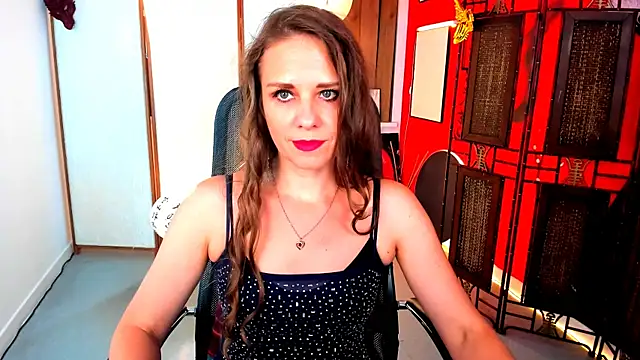 EmiliaBedy online show from July 4, 5:25 am