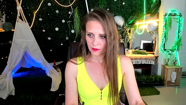 EmiliaBedy online show from June 7, 9:03 am