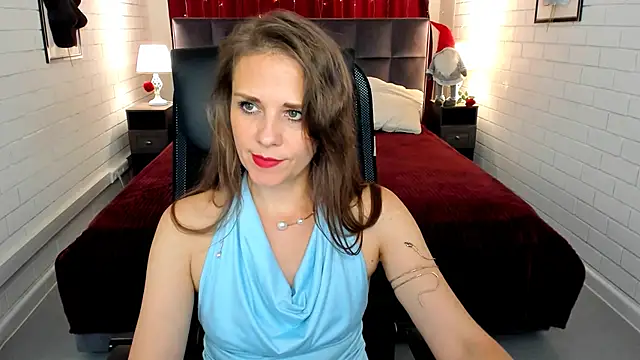EmiliaBedy online show from July 1, 9:20 am