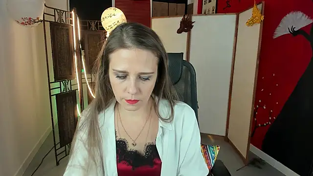 Snapshot of EmiliaBedy chatting on February 21, 9:02 am EmiliaBedy online show from February 21, 9:02 am