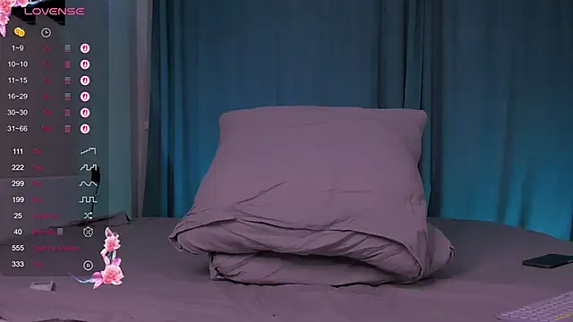 Shiny Jennifer online show from January 10, 6:53 am