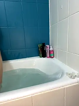 Snapshot of bunnythetailor chatting on October 29, 2:38 pm bunnythetailor online show from October 29, 2:38 pm