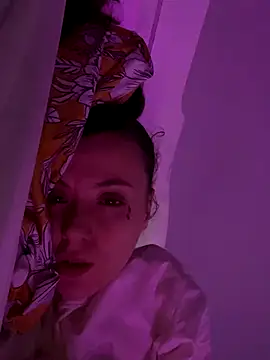 Snapshot of bunnythetailor chatting on September 20, 1:21 am bunnythetailor online show from September 20, 1:21 am