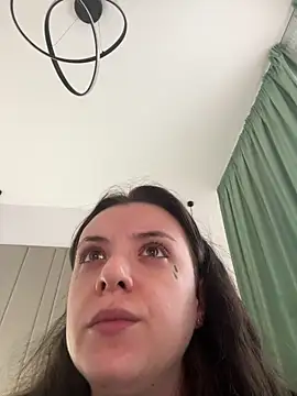 bunnythetailor online show from June 17, 7:52 am