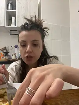 bunnythetailor online show from November 18, 8:56 pm