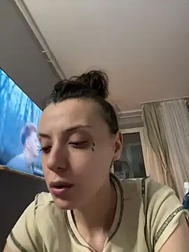 Snapshot of bunnythetailor chatting on February 18, 3:52 pm bunnythetailor online show from February 18, 3:52 pm