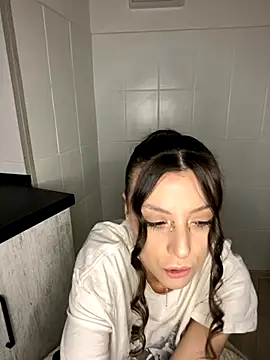 bunnythetailor online show from December 2, 10:11 pm