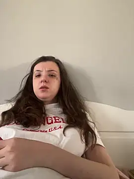 bunnythetailor online show from February 3, 2:33 pm