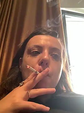 bunnythetailor online show from July 22, 3:47 pm