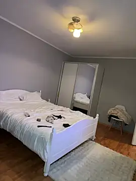 Snapshot of bunnythetailor chatting on February 28, 7:03 pm bunnythetailor online show from February 28, 7:03 pm