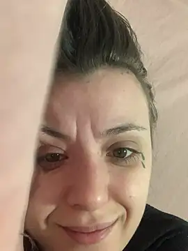 bunnythetailor online show from May 9, 5:49 pm