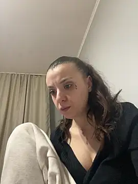 bunnythetailor online show from March 9, 12:58 am