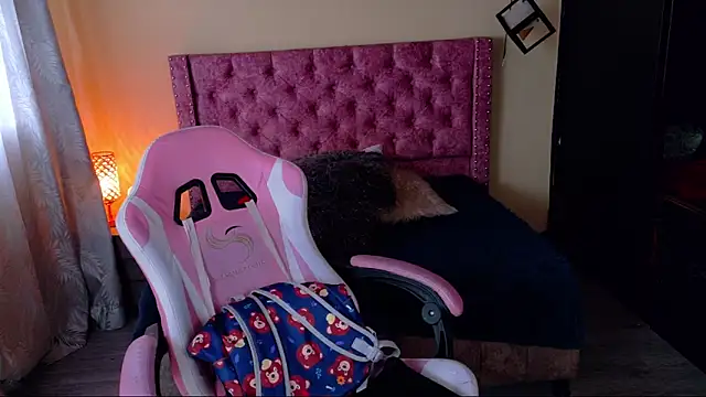 Sofii cutee online show from December 19, 12:29 pm