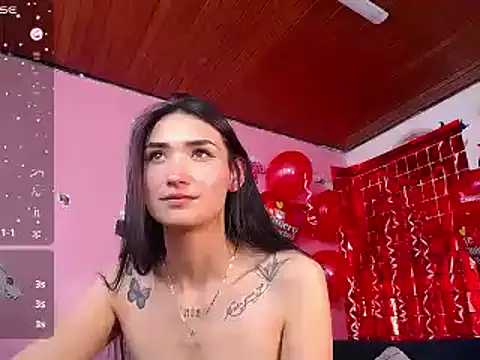 Snapshot of Sofii_cutee chatting on February 12, 7:02 pm Sofii cutee online show from February 12, 7:02 pm