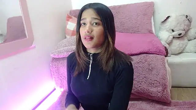 Snapshot of Jenner_Macpherson chatting on February 24, 4:04 pm Jenner Macpherson online show from February 24, 4:04 pm