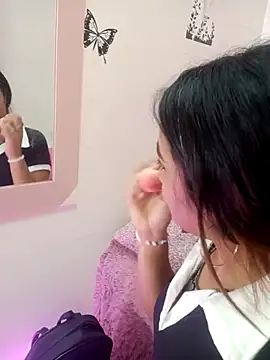 Snapshot of Jenner_Macpherson chatting on February 13, 12:54 pm Jenner Macpherson online show from February 13, 12:54 pm