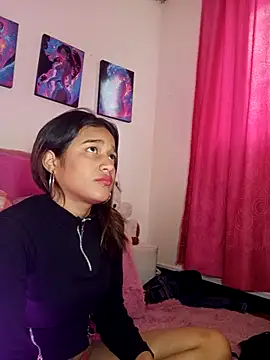 Snapshot of Jenner_Macpherson chatting on February 17, 7:01 pm Jenner Macpherson online show from February 17, 7:01 pm