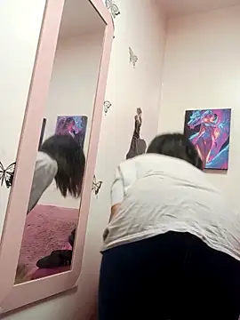 Snapshot of Jenner_Macpherson chatting on March 20, 12:54 pm Jenner Macpherson online show from March 20, 12:54 pm