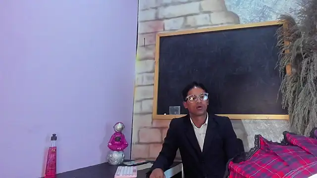 Nikki and Mayk online show from March 14, 2:39 am