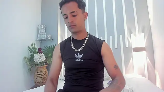 Nikki and Mayk online show from February 18, 2:42 am