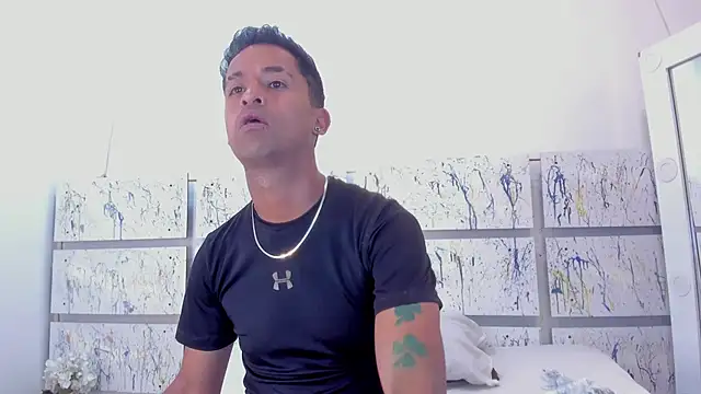 Nikki and Mayk online show from March 17, 2:47 am