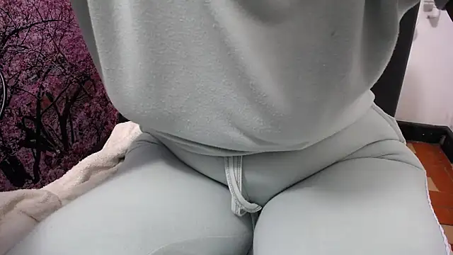 Snapshot of susy_pervertt chatting on December 1, 3:35 pm susy pervertt online show from December 1, 3:35 pm