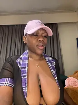Snapshot of Boneca25 chatting on March 1, 6:54 pm Boneca25 online show from March 1, 6:54 pm