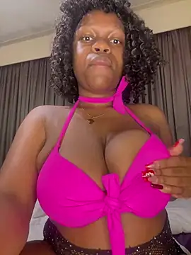 Snapshot of Boneca25 chatting on March 9, 7:26 pm Boneca25 online show from March 9, 7:26 pm