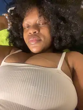 Boneca25 online show from November 3, 11:08 pm