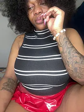 Boneca25 online show from February 23, 7:14 pm