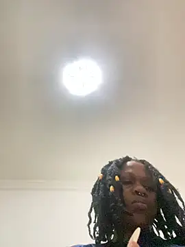 Boneca25 online show from January 17, 12:42 pm