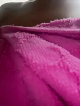 Boneca25 online show from April 18, 9:00 am