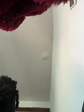 Snapshot of Boneca25 chatting on June 22, 6:32 am Boneca25 online show from June 22, 6:32 am