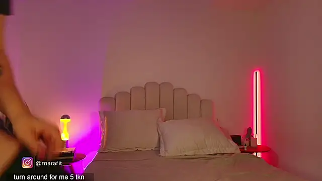 Mara Santoro online show from March 2, 1:06 am