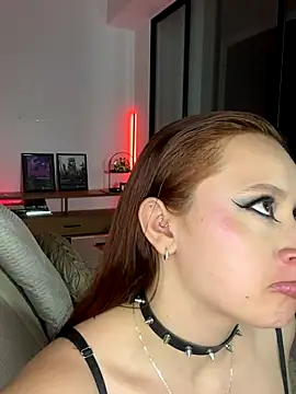 Mara Santoro online show from October 29, 1:37 am