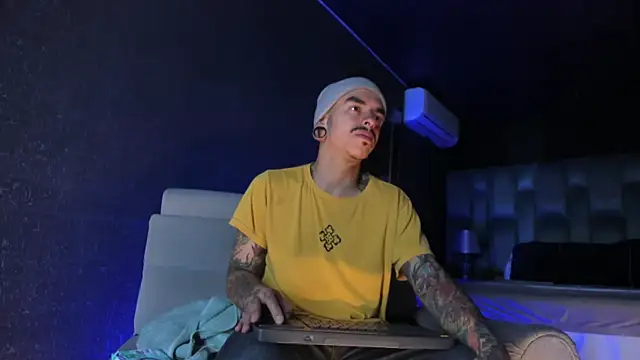 kaletattoo online show from May 14, 11:18 am