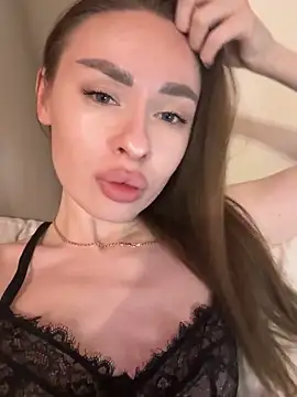Snapshot of Megan_x_Grace chatting on February 6, 7:07 pm Megan x Grace online show from February 6, 7:07 pm