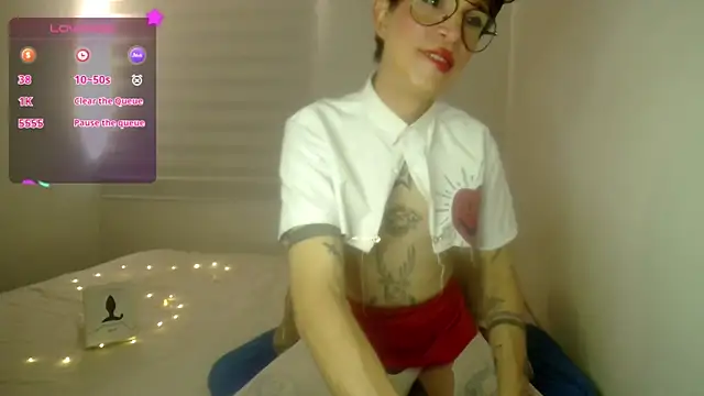 Snapshot of Katylove888 chatting on March 9, 5:49 pm Katylove888 online show from March 9, 5:49 pm