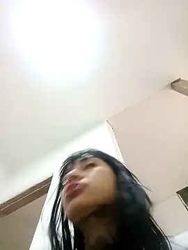 esmeralda06 online show from December 18, 3:05 pm