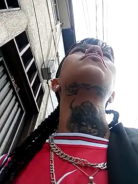 Snapshot of esmeralda06 chatting on November 22, 3:00 pm esmeralda06 online show from November 22, 3:00 pm