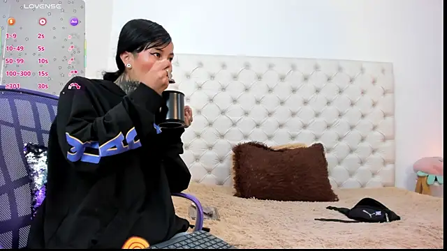 esmeralda06 online show from April 17, 2:20 pm