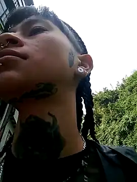 Snapshot of esmeralda06 chatting on November 21, 2:27 pm esmeralda06 online show from November 21, 2:27 pm