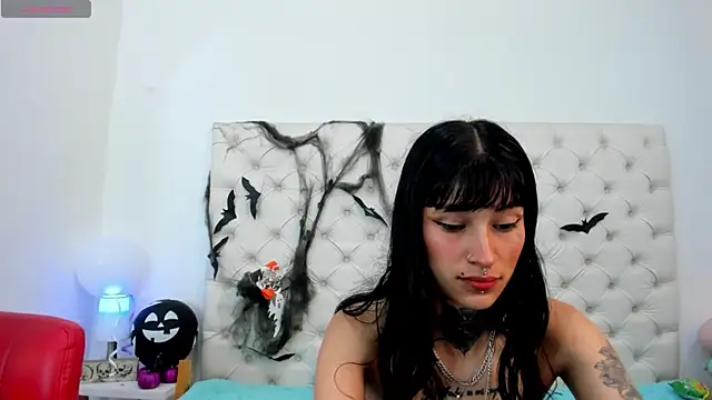 Snapshot of esmeralda06 chatting on October 30, 3:31 pm esmeralda06 online show from October 30, 3:31 pm