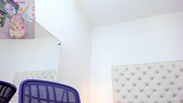 Snapshot of esmeralda06 chatting on June 8, 3:23 pm esmeralda06 online show from June 8, 3:23 pm