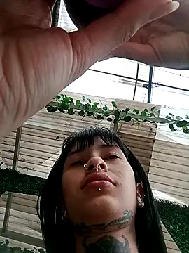 Snapshot of esmeralda06 chatting on November 11, 3:40 pm esmeralda06 online show from November 11, 3:40 pm