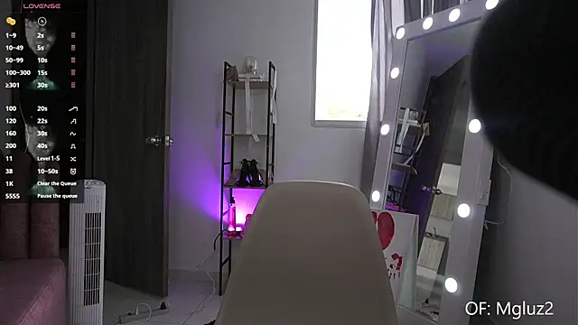 Snapshot of Megancute2_ chatting on February 16, 7:34 pm Megancute2 online show from February 16, 7:34 pm