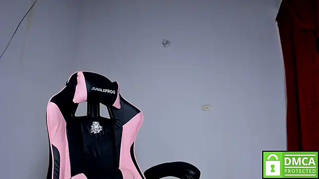 Snapshot of Little_Shaara chatting on November 28, 8:53 pm Little Shaara online show from November 28, 8:53 pm