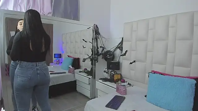 Ariana rouse online show from October 22, 4:50 pm